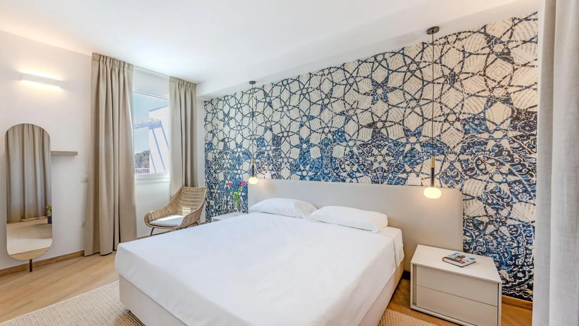 Hotel Baia Imperiale Spiaggia di Cavoli 4*,  Italy