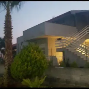 Vittoria , Bertuccia Italia