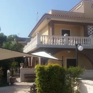 Capriccio , Villaggio San Leonardo Italia
