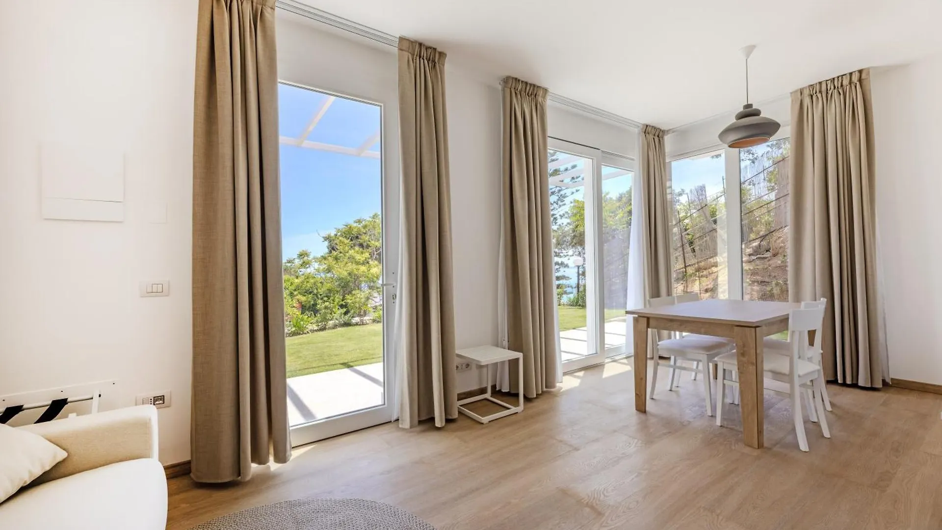 ****  Hotel Baia Imperiale Spiaggia di Cavoli Italy
